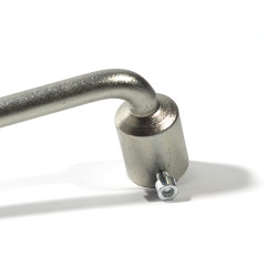 Manivela este fabricata din otel zincat, oferindu-i acesteia un strat protector la coroziune